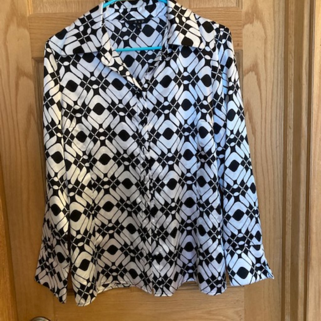 S & D Patterned Top